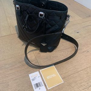 Michael Kors black Blakey quilted bucket bag